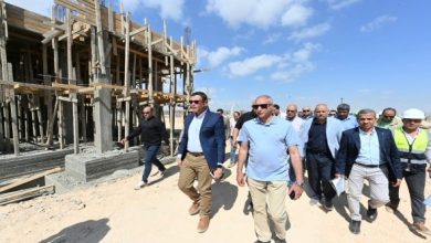 وزير الإسكان المصري يتابع سير العمل بالمشروعات التنموية الجارى تنفيذها بالسويس الجديدة