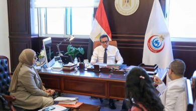 وزير الصحة يتابع مستجدات العمل بمنظومة خدمات نقل الدم القومية.. ويوجه بالتوسع في توفير المستلزمات الطبية