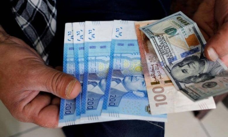 سعر الدرهم يرتفع أمام الدولار الأمريكي