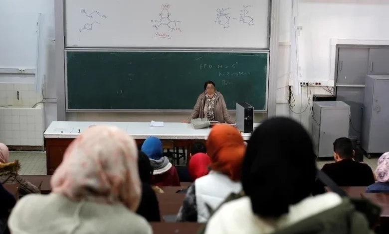 أساتذة للتعليم العالي ينادون بالأقدمية