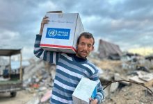 أكثر من 100 منظمة دولية تحذر: المساعدات الإنسانية محاصرة خارج غزة منذ مارس