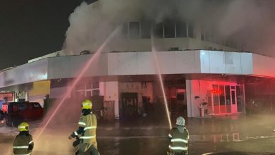 إخماد حريق في مطبعة بالشويخ الصناعية دون إصابات