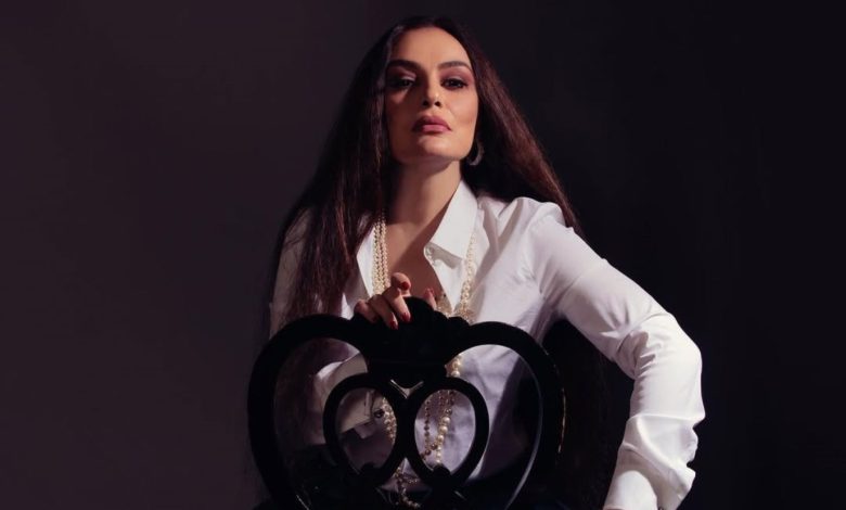 استمرارًا لاحتفالها بيوم ميلادها .. شريهان تنشر صورًا جديدة تجمعها بابنتها تالية القرآن