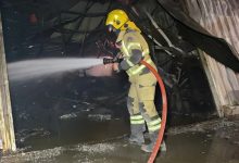 «الإطفاء» تُسيطر على حريق مزرعة بمنطقة الخويسات