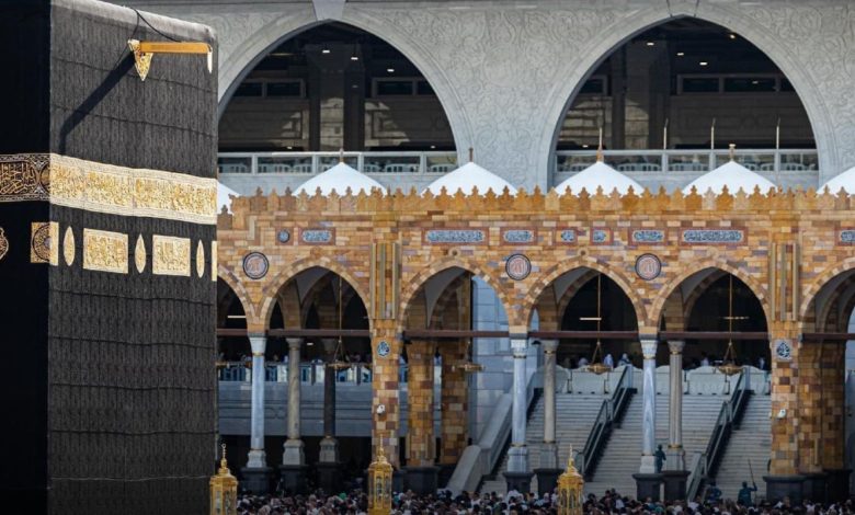 الحج والعمرة: خدمة حفظ الأمتعة تسهل حركة ضيوف الرحمن داخل المسجد الحرام