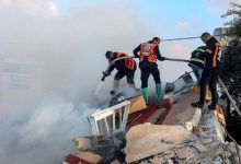 الدفاع المدني بغزة: استشهاد أحد عناصرنا وإصابة 7 آخرين أثناء محاولة إنقاذ مصابين بقصف مجمع ناصر الطبي