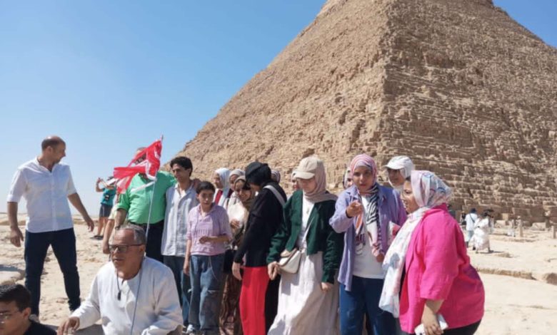 السياحة تنظم رحلة سياحية لأوائل الثانوية العامة للعام الدراسي 2024/2025