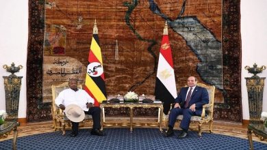 السيسي يستقبل رئيس أوغندا ويؤكد على أنه لا مساس بحصة مصر من مياه النيل ويبحث مع موسيفيني تعزيز التعاون الثنائي