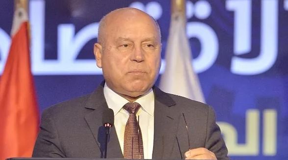 الفريق كامل الوزير: سنعيد تشغيل مصنع 7 بشركة الحديد والصلب
