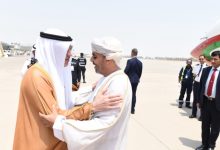 اليوسف بحث مع وزير الداخلية العماني تعزيز التعاون وتطوير الشراكة الأمنية