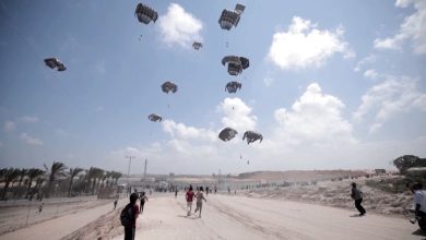 بالصور.. الإمارات تنفذ الإنزال الجوي الـ78 ضمن عملية "طيور الخير" لدعم غزة