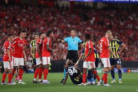 بنفيكا يبلغ دوري أبطال أوروبا على حساب فنربخشة التركي وبهدف بقدم تركية