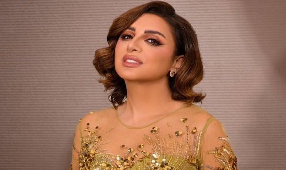 تامر عاشور يقدم أغنية لآمال ماهر ويوجه رسالة مؤثرة لأنغام في مهرجان العلمين