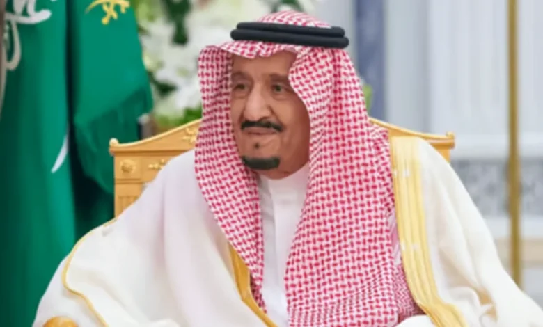 خادم الحرمين يوجّه بمنح المواطن ماهر الدلبحي وسام الملك عبدالعزيز من الدرجة الأولى نظير شجاعته في إنقاذ الأرواح