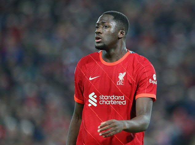 ديلي ميل: ليفربول يرفض التفريط في كوناتي