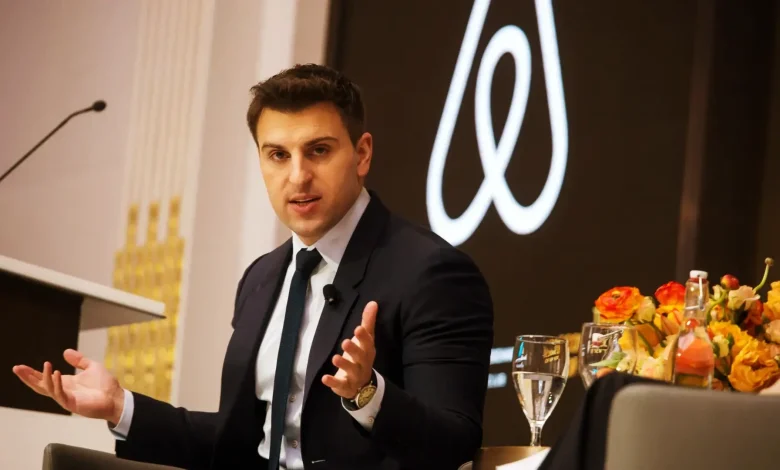 رئيس Airbnb يؤكد أن وكلاء الذكاء الاصطناعي ليسوا بديلا عن جوجل