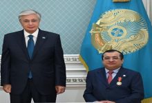 رئيس كازاخستان يمنح ماجد العصيمي "وسام الصداقة" تقديراً لدور الإمارات في دعم أصحاب الهمم