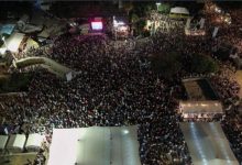 عشرات الآلاف يخرجون في تل أبيب ضد نتنياهو: أنت تعطل الصفقة 