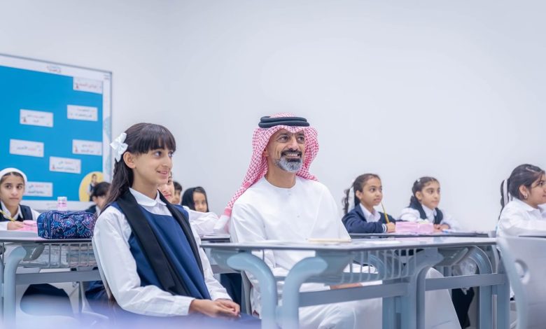 عمار بن حميد للطلاب: أنتم اليوم تعيشون في وطن يوفّر لكم كل مقومات التميز والنجاح