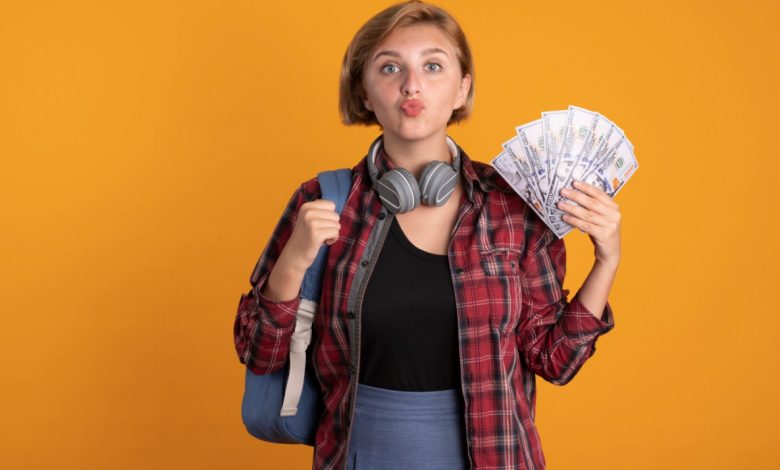 كيف تدير مصروفك وأنت طالب جامعي؟