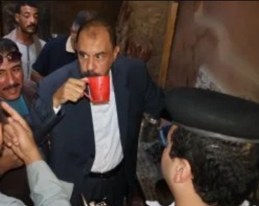 محافظ سوهاج يطمئن أهالي «بربا» على سلامة المياه: شربت من الحنفية ولم يحدث أي ضرر