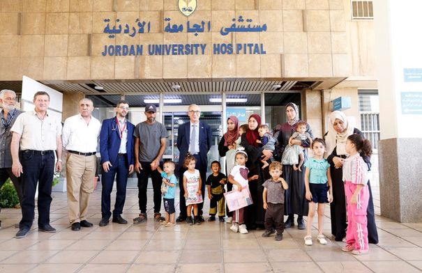 مستشفى الجامعة الأردنيّة يستقبل (6) أطفال من غزّة لعلاج...