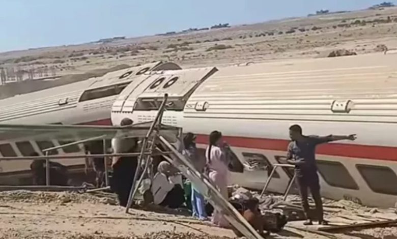 مصابة بحادث قطار مطروح: القطار تأخر بسبب عطل في العربة 5.. والأهالي كسروا السقف لإنقاذنا
