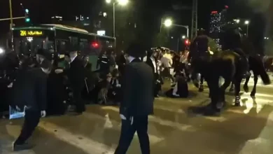 مظاهرات لـ"الحريديم" ضد الخدمة العسكرية: حكومة نتنياهو تشن حربا على عالم التوراة
