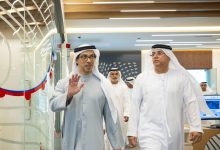 منصور بن زايد يزور المركز الوطني للأرصاد