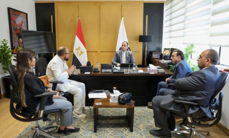 نائب وزير الصحة يستعرض خدمات أول منتجع استشفائي علاجي متكامل في مصر بمحافظة أسوان