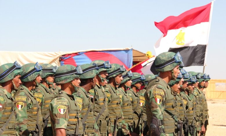 وزير الدفاع المصري يطالب الجيش بأعلى مستويات الجاهزية القتالية