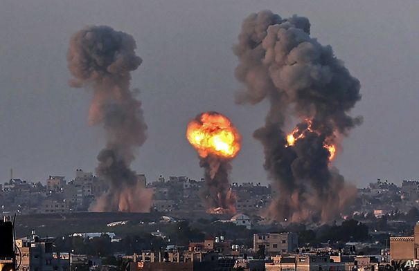 19 شهيدا جراء قصف الاحتلال مناطق في مدينة غزة...