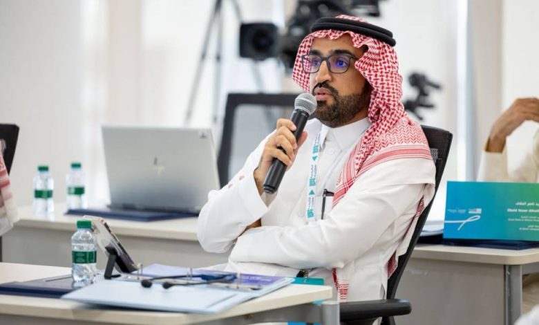 تكريم «عكاظ» تقديراً لريادتها الإعلامية.. بمشاركة الزميلين الأسمري والشهري