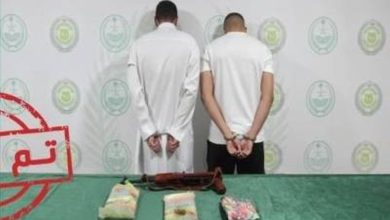 القبض على شخصين بمنطقة تبوك لترويجهما الحشيش والإمفيتامين