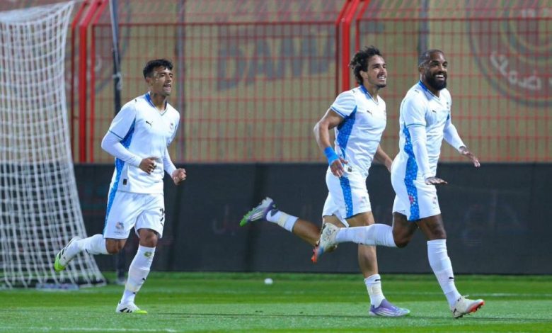 فرحة لاكازيت بهدفه الأول