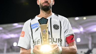 قائد فريق الشباب يانيك كاراسكو.