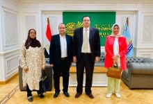 ريس  جامعة مطروح خلال لقاء مسولى وزارة الثقافة