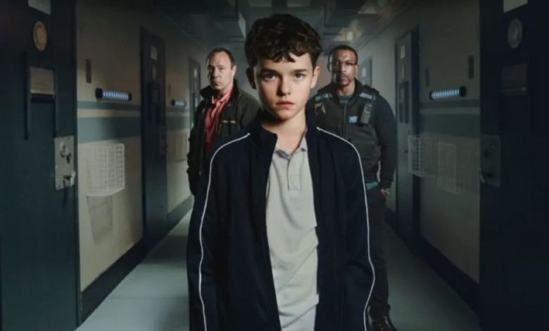 Adolescence.. دراما واقعية عن المُراهين تحصد 6 جوائز إيمي 2025