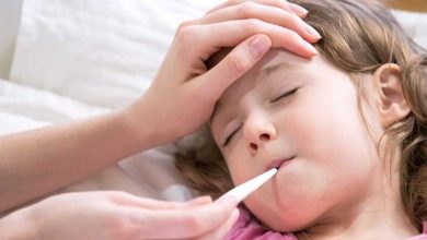 أمراض الحضانة بين العدوى وبناء المناعة.. دليل للآباء لحماية الأطفال وتحديد متى يجب بقاؤهم في المنزل