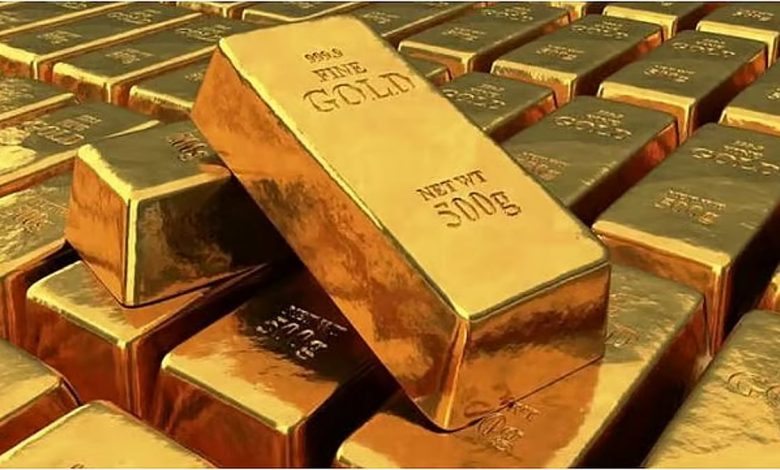 ارتفاع أسعار الذهب لأعلى مستوى على الإطلاق مدعومة بتراجع الدولار وتوقعات خفض الفائدة
