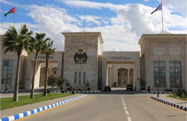 الأمن العام: ترفيع الدويري والشرايدة إلى رتبة لواء وإحالتهما إلى التقاعد