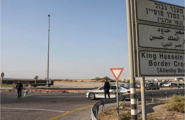 الأمن يعلن إعادة فتح جسر الملك حسين أمام حركة المسافرين غداً