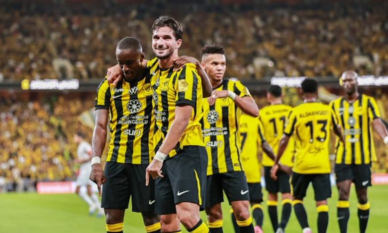  الاتحاد يضرب الفتح برباعية في "دوري روشن"