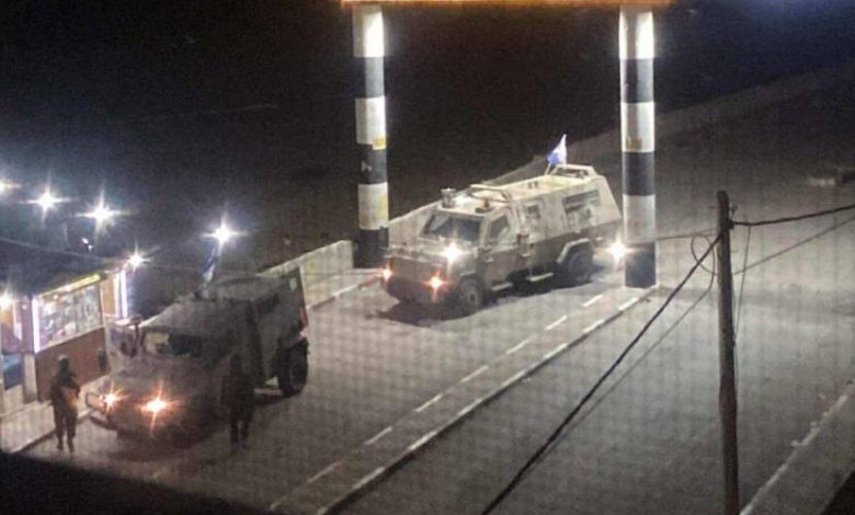 الاحتلال يخنق الضفة بالبوابات الحديدية ويشن حملة اعتقالات طالت سيدة