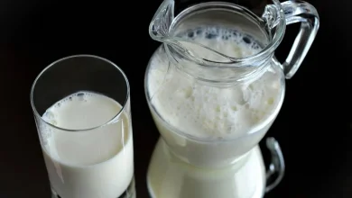 الحليب كامل الدسم أم خالي الدسم: أيهما أفضل لصحة القلب؟