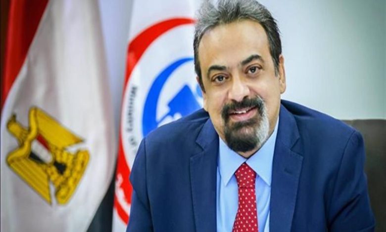 الصحة: تشغيل العيادات الخارجية لتأجيرها لشباب الأطباء.. والنقيب: إزاي يدفع الإيجار والمستشفى هي اللي بتحدد قيمة الكشف؟