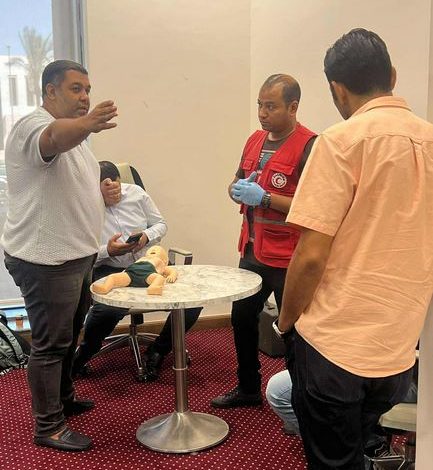 الصحة تُكمل المرحلة السادسة من تدريب العاملين على أجهزة إزالة الرجفان القلبي