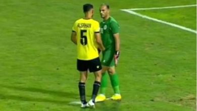 بالفيديو .. حارس سما السرحان يرفض تبديله امام الفيصلي