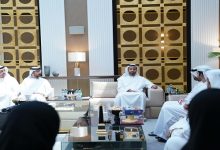بالفيديو والصور.. محمد بن سعود يستقبل وفد مجلس رأس الخيمة للشباب وفريق المرعي الفائز بسباق دلما التاريخي