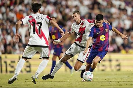 برشلونة يسقط في فخ فاليكانو ويفرط في الصدارة لريال مدريد